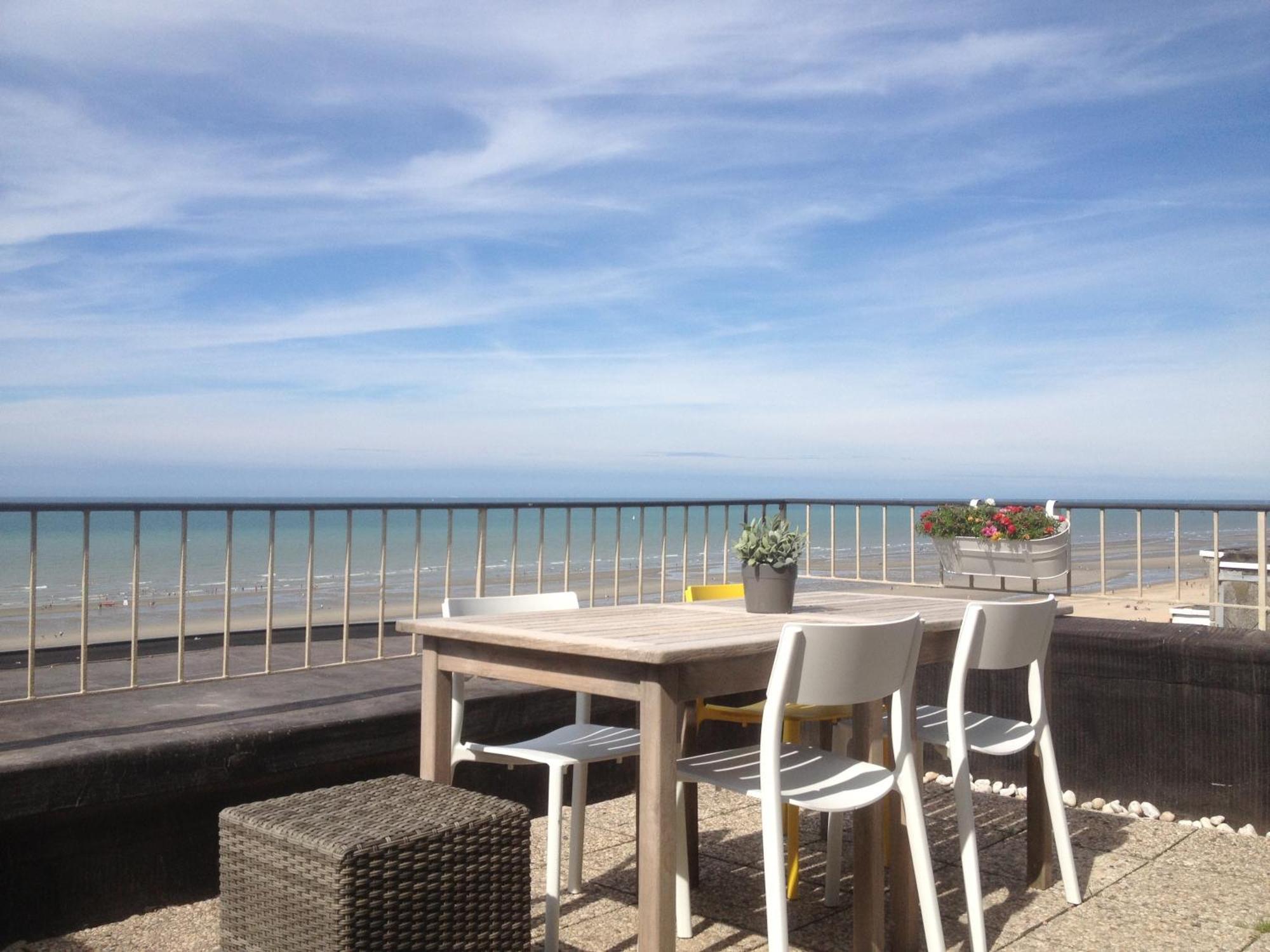 Zeedijk44 - Frontal Sea View Penthouse Apartment De Panne Exterior photo